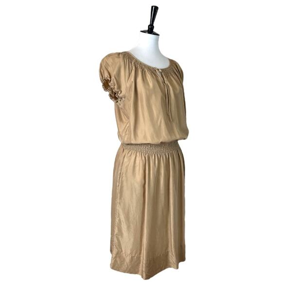 Talbots Dress Smocked Blouson Waist Tan 100% Silk Short Sleeve Women’s Medium M - Picture 2 of 12
